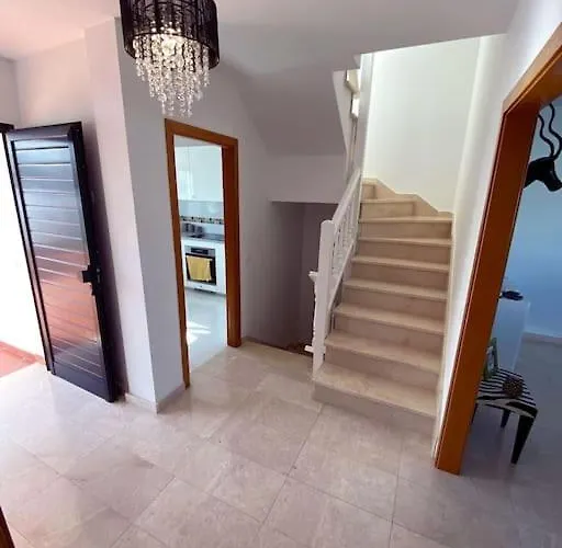 Nina 'luxury In The Sun' Corralejo