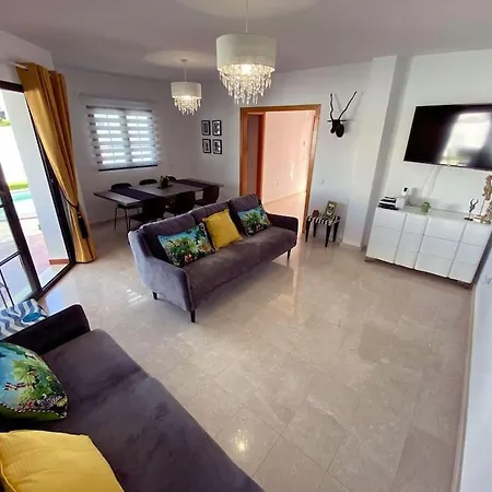 Nina 'luxury In The Sun' Villa *