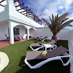 Nina 'luxury In The Sun' * Corralejo