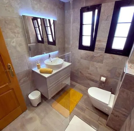 Nina 'luxury In The Sun' Villa *